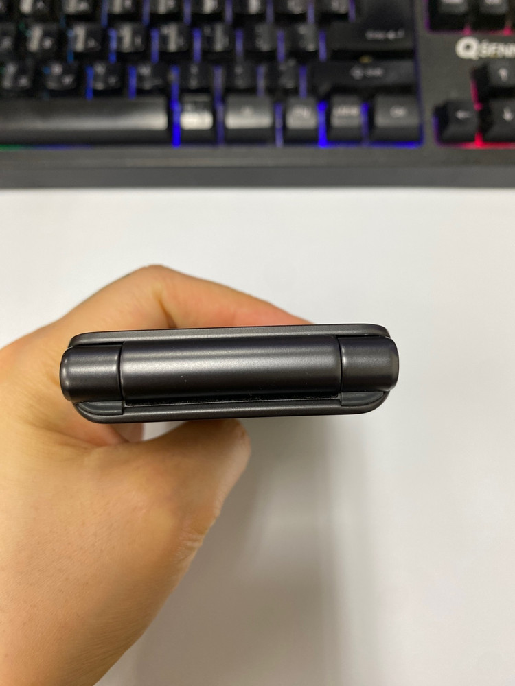 .21년형 KT 갤럭시폴더2 그레이 외관깔끔 32GB 효도폰 공부폰 학생폰 추천 017058--4