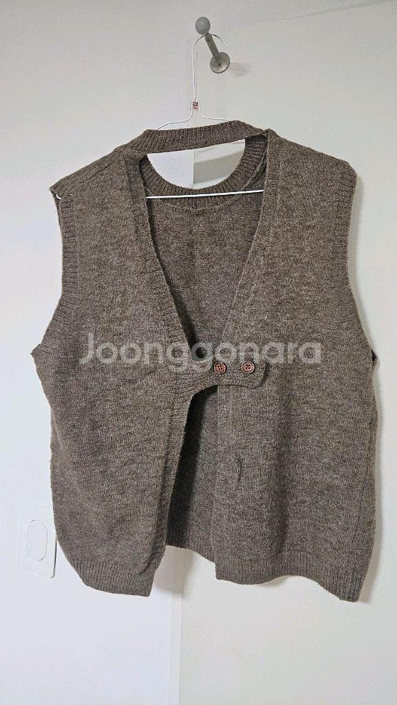 백 포인트 브라운 니트 조끼--1