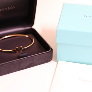 티파니 T 와이어 팔찌 라지 로즈골드 이미지
