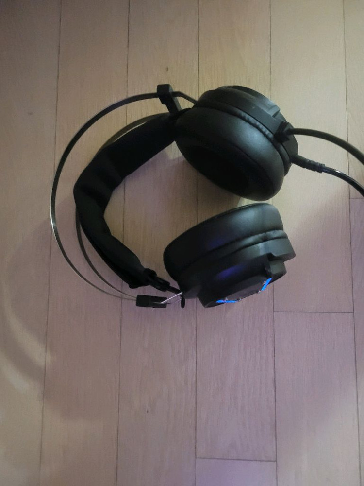 게이밍 컴퓨터 셋트 모니터 헤드셋 키보드 마우스 스피커 장패드--6