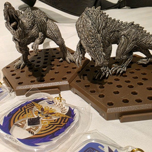 몬스터헌터 안자냐프 스탠다드 모델 플러스 스톤버전 피규어 이미지