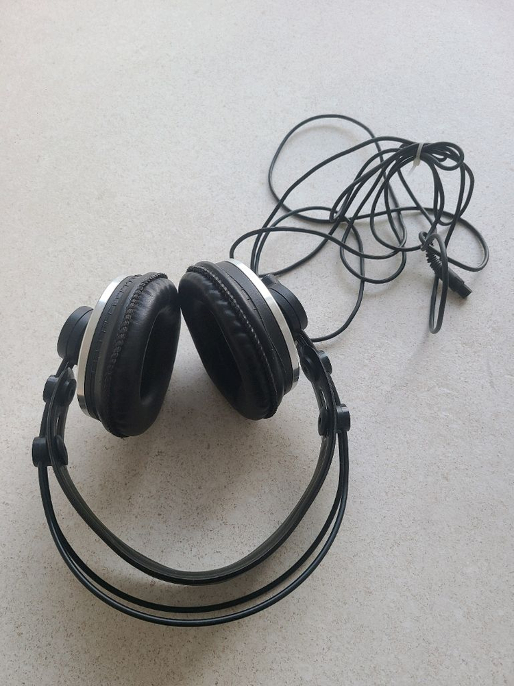 akg k271 studio 헤드폰 판매합니다 이미지