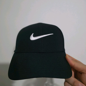 나이키 드라이 핏 클럽 스트럭처 스우시 캡 FB5625-010