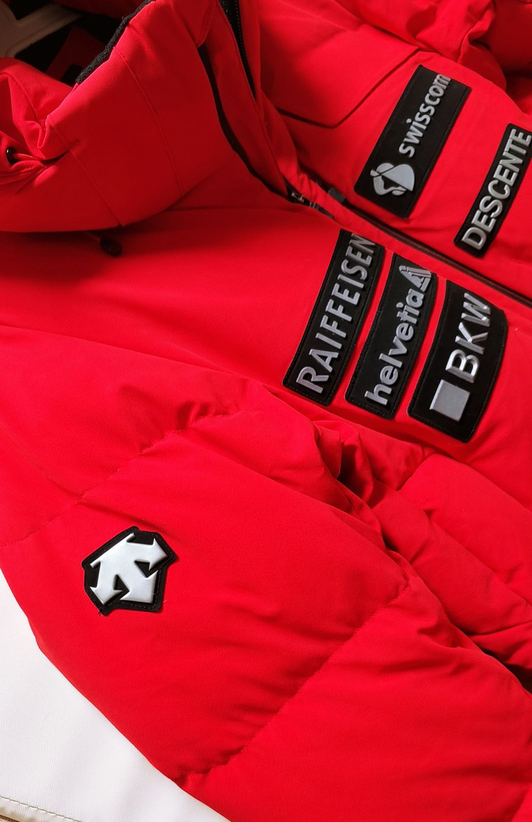 [L] 데상트 아우디 스키 패딩점퍼 레드1476 이미지