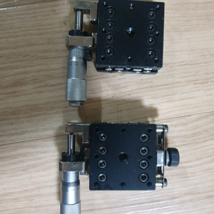 마이크로미터 헤드 정밀 스테이지 2개