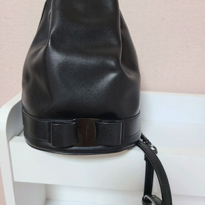 정품 페라가모가방 백팩