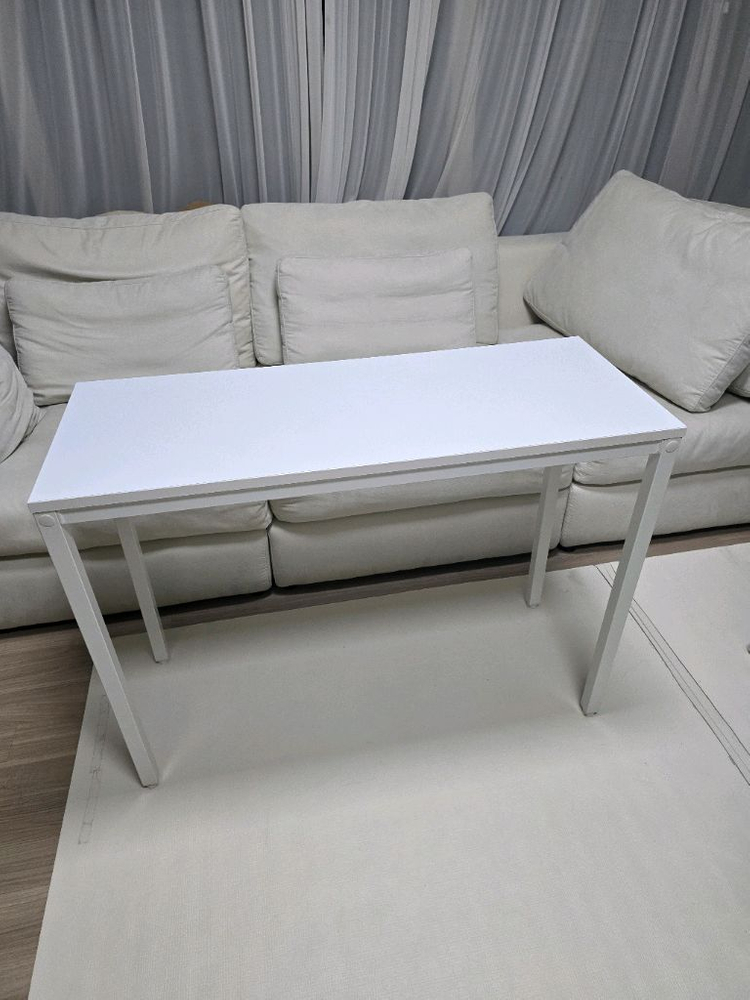 제로데스크 슬림 1000 X 400cm 테이블 책상 판매합니다.화이트 상판에 화이트 프레임입니다.--1
