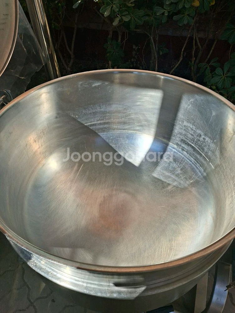 ,[신품급] 스팀회전솥 대형500~600인용소개합니다제조사: 화신주방산업 1.스팀회전솥 스텐레이스 HSSGKI--1