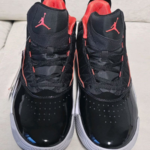 나이키 조던 스테이 로얄 / 275사이즈 - 농구화텍달린 새상품