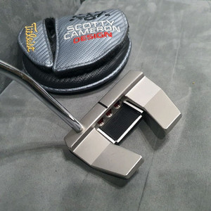 스카티카메론 퓨추라5W 33인치 퍼터(상태좋은 중고)정품퍼터(남.여 공용) 이미지