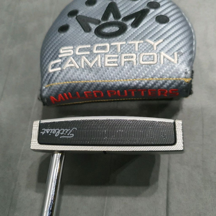 스카티카메론 퓨추라5W 33인치 퍼터(상태좋은 중고)정품퍼터(남.여 공용) 이미지