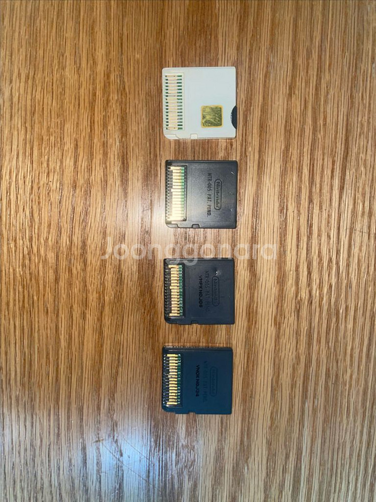 닌텐도 DS칩 일괄 판매(메이플스토리, 마법천자문, 말랑말랑 두뇌교실, TT칩)가격 상의 가능.(반값택배)--1