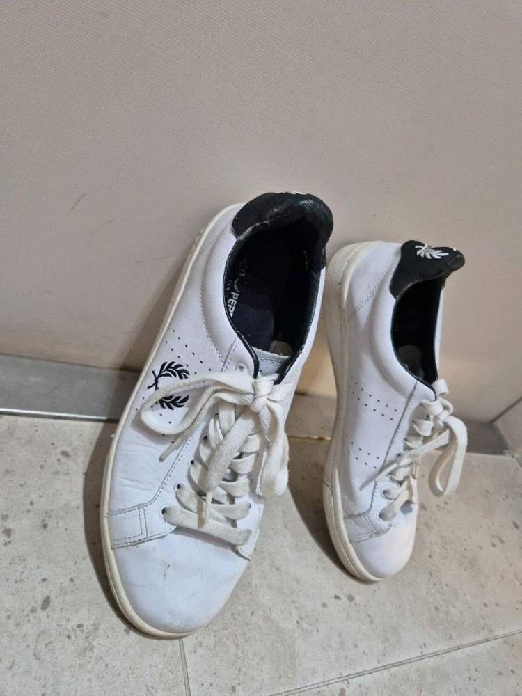 260 프레드페리 화이트 스니커즈--2