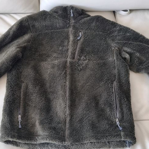 마운틴하드웨어 몽키 자켓팝니다.