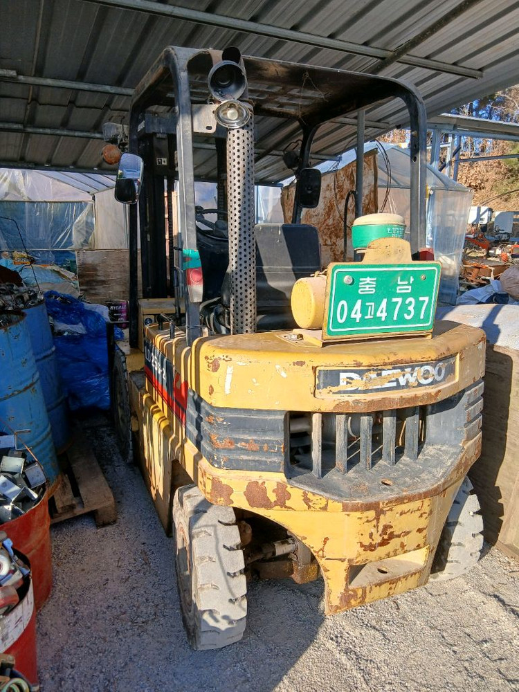 2.5톤지게차 디젤오토 2단마스타 이전해야됩니다--2