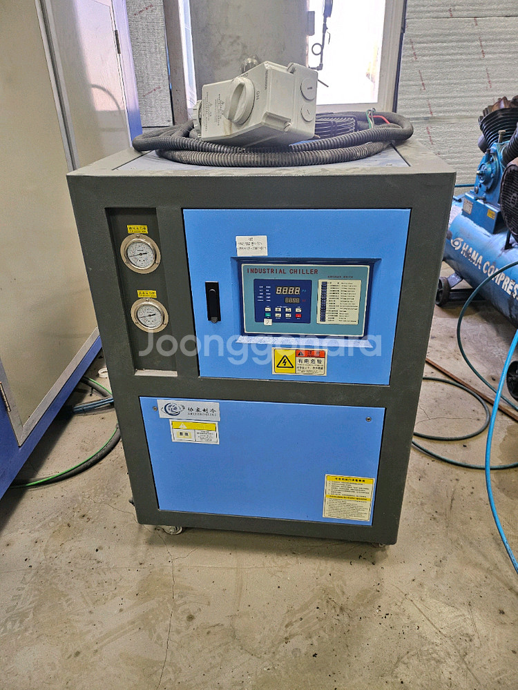 블로우 몰딩장비 팝니다.--4