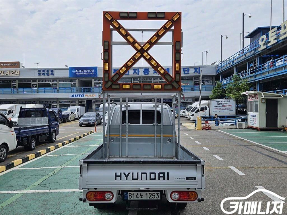 [소형화물][카고]포터2 1.0톤/더블캡/초장축/(CRDi) 모던 (6인승 /1톤) #2026년특가--3