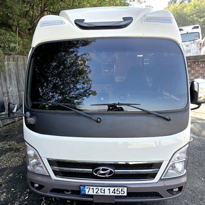 22년 뉴카운티6인승캠핑카(오토,인산철1200A)-전액할부됨 이미지