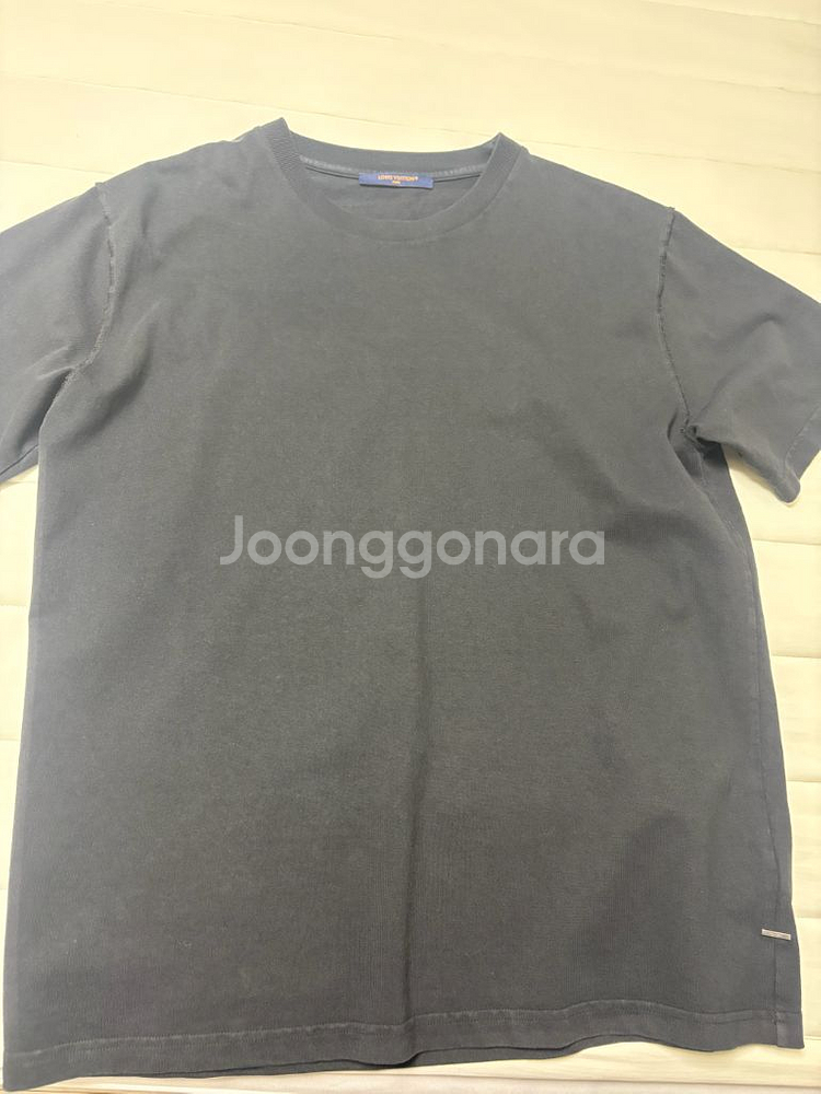 루이비통 스테이플 에디션 새상품급 반팔티셔츠 백화점판--1