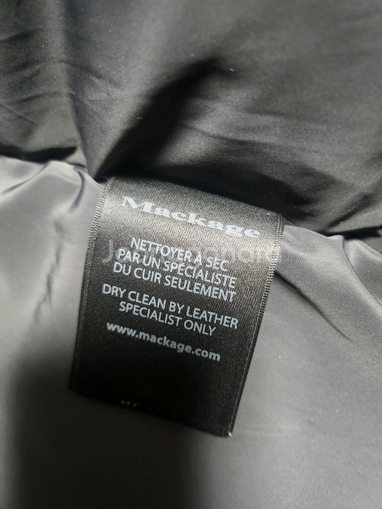 맥케이지 라지 사이즈 저렴하게 내놓아요--3