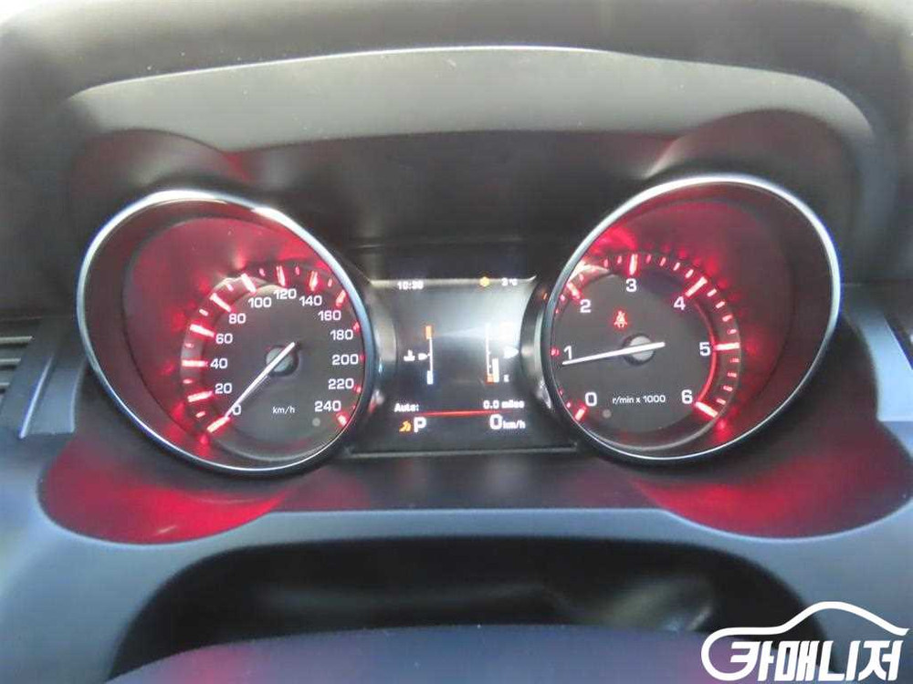 [랜드로버]레인지로버 이보크 2.2 SD4 다이나믹 (5인승) #2026년특가--7