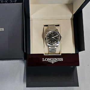 론진 콘퀘스트 38mm 블랙 L3.720.4.52.6 이미지