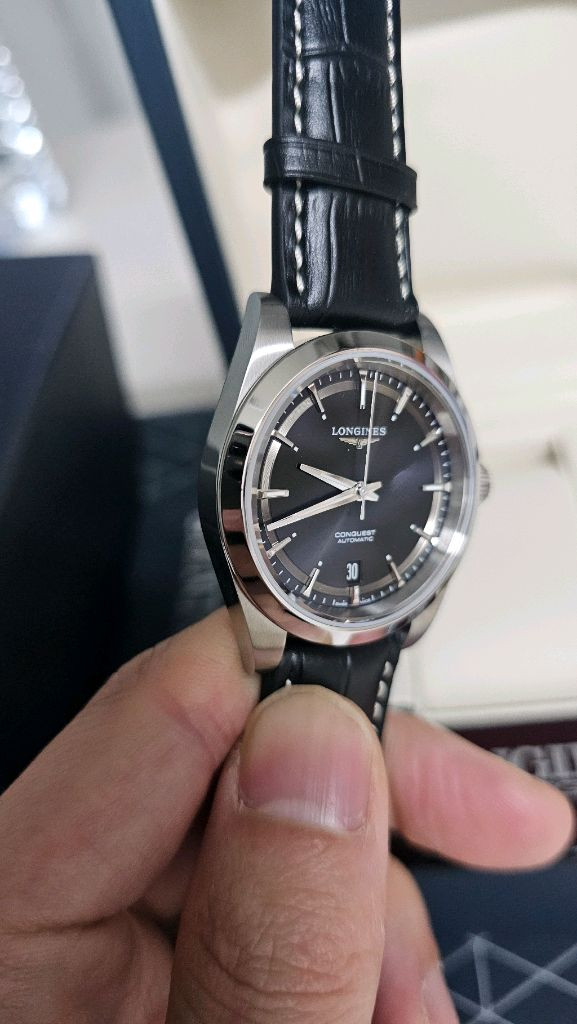 론진 콘퀘스트 38mm 블랙 L3.720.4.52.6 이미지