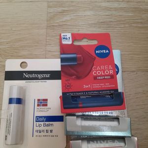 니베아, 뉴트로지나 립밤 새상품 판매합니다.