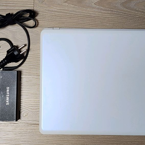 삼성 노트북 15.6인치 (화이트)