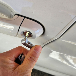 BMW 118d 차키 하나 남았을 때, 칼키 추가 제작이 정답 이미지