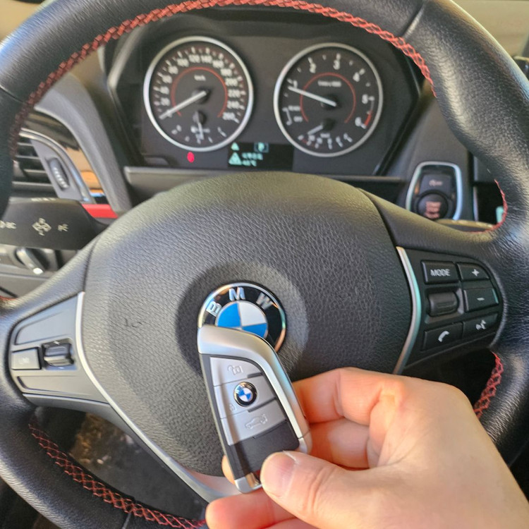 BMW 118d 차키 하나 남았을 때, 칼키 추가 제작이 정답 이미지