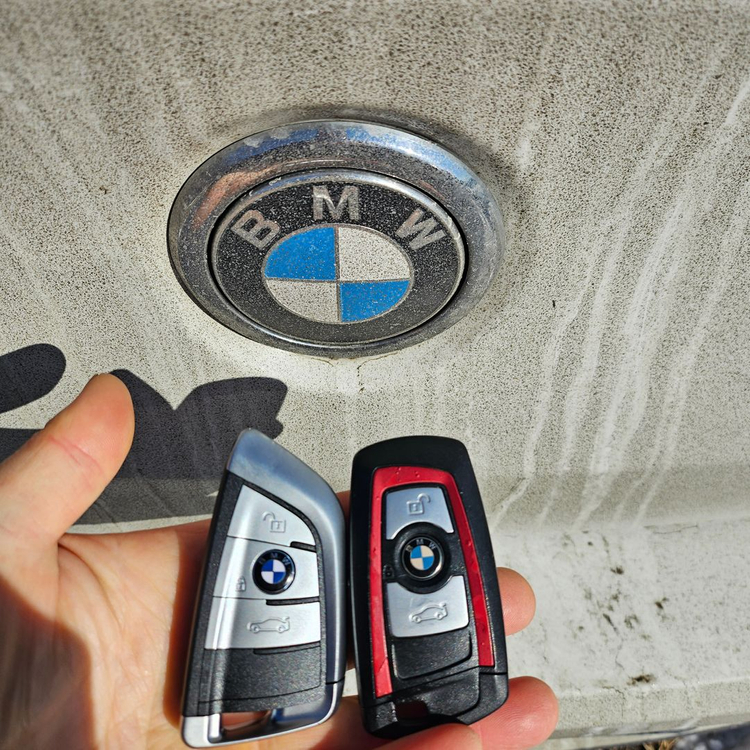 BMW 118d 차키 하나 남았을 때, 칼키 추가 제작이 정답 이미지