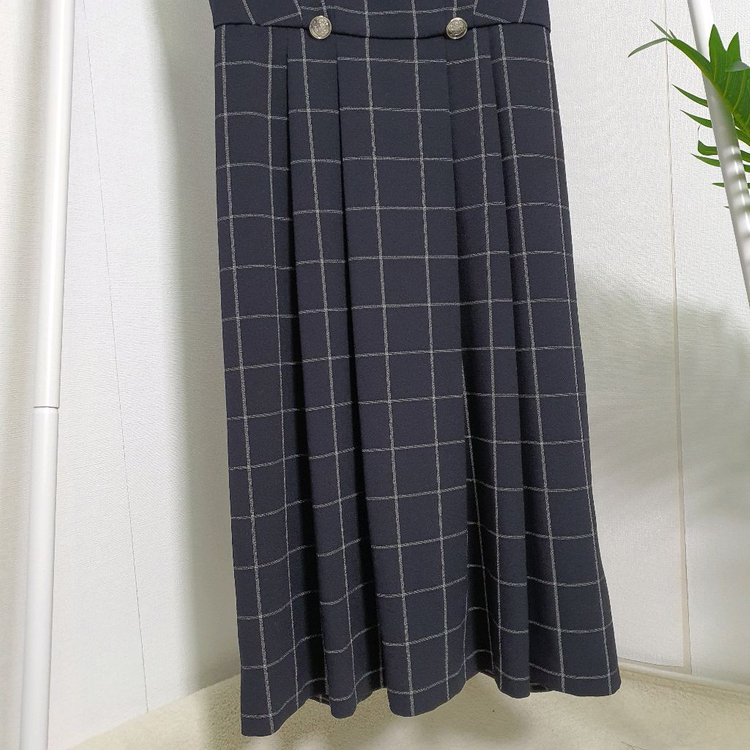 끌로디피에로 체크 슬리브리스 플리츠원피스--4