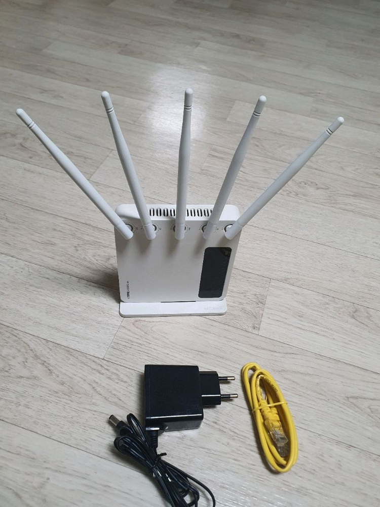유무선 와이파이 공유기 ip A804NS 안테나 5개 2G5G모두지원 깨끗해요--6