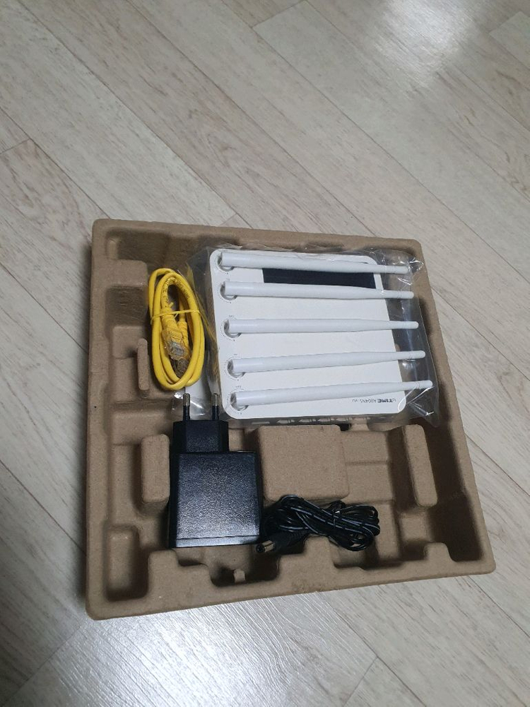 유무선 와이파이 공유기 ip A804NS 안테나 5개 2G5G모두지원 깨끗해요--8