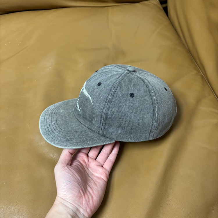 슈프림 6패널 볼캡 모자 쥬라기 워시드 데님 블랙--3