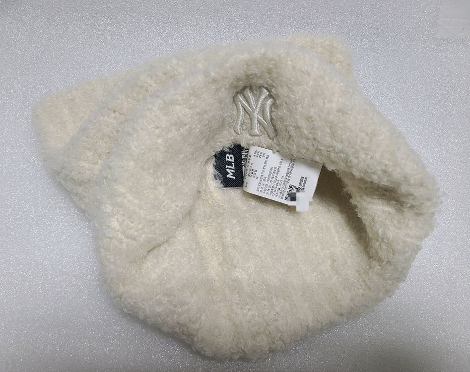 [미개봉] MLB 미야옹 카리나 비니 검정 / 크림색--8