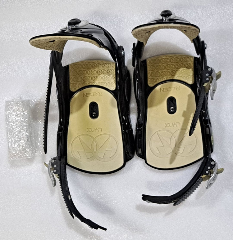 555 스노우보드 (Calavera Triple Nickel 555 SnowBoard) 이미지