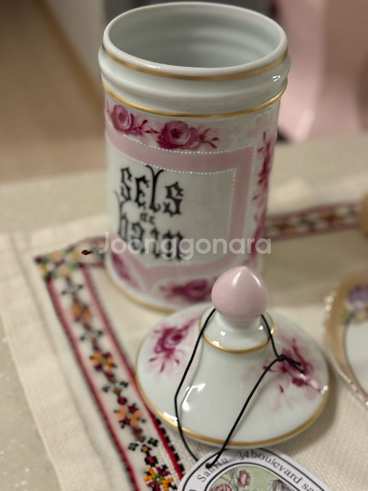 프랑스산 앤틱/빈티지 도자기 단지 판매합니다.--1