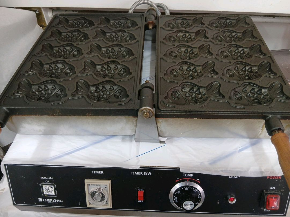 붕어빵 기계 이미지