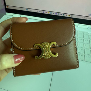 트리옹프 반지갑 이미지