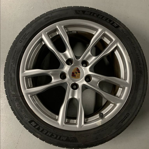 포르쉐 박스터 카이맨 19인치