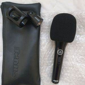 AKG P5S 스위치 다이나믹마이크 팝니다