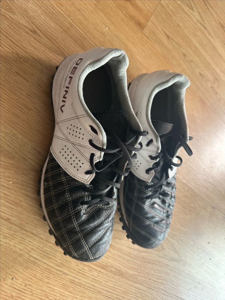 데피니브 TF/AG Hybrid 풋살화 260mm 이미지