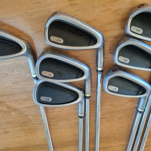 PRGR EGG 포지드 아이언