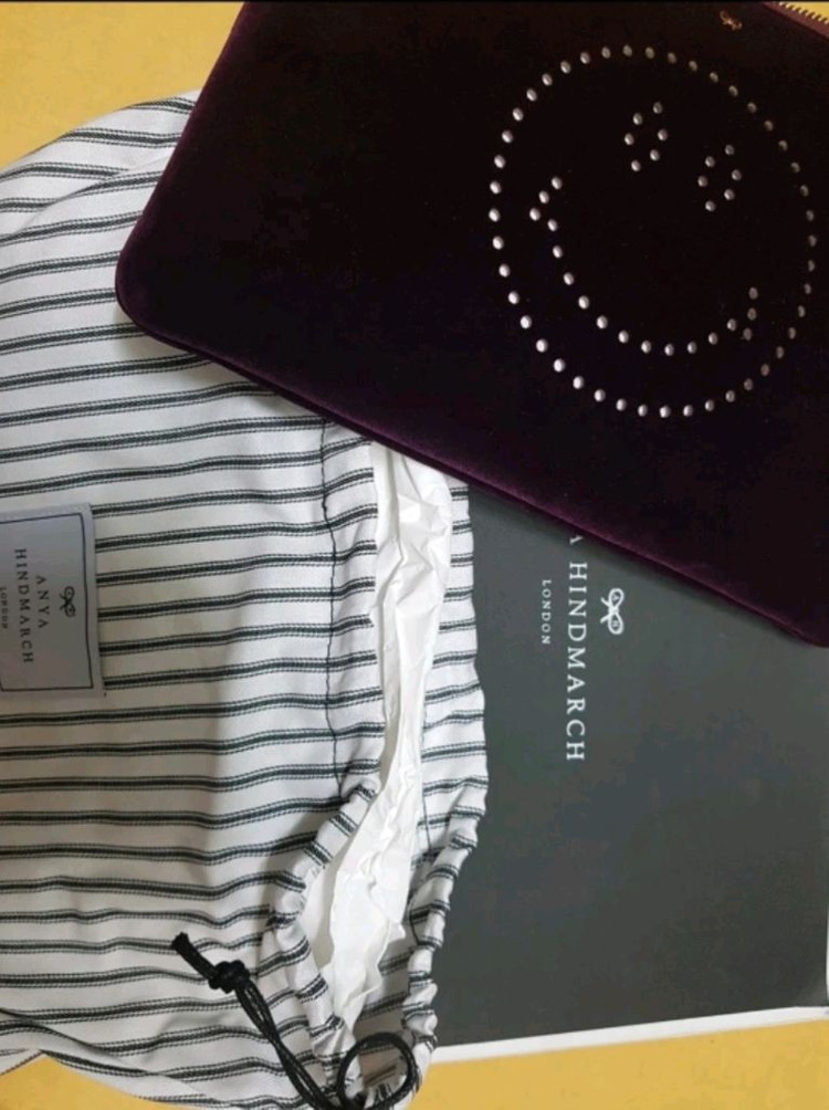 안야힌드마치 벨벳클러치백 새것--2