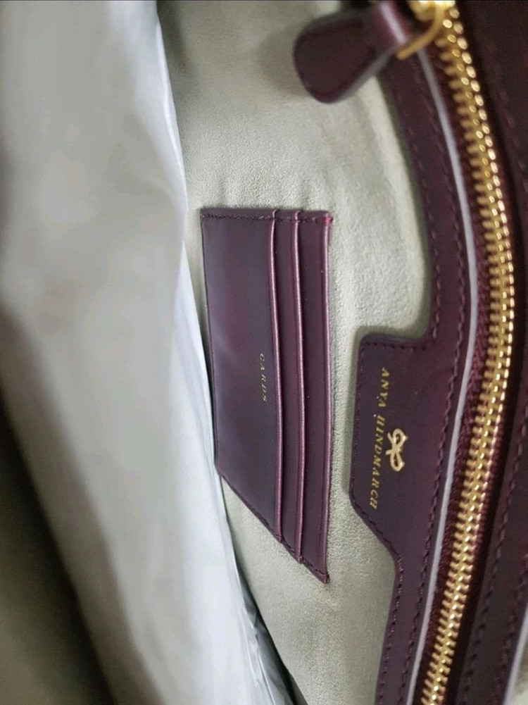 안야힌드마치 벨벳클러치백 새것--3