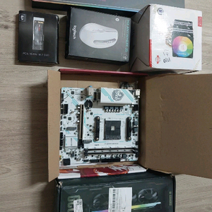 B550M 메인보드 이미지