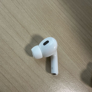 에어팟 프로 2세대 오른쪽 유닛 판매합니다