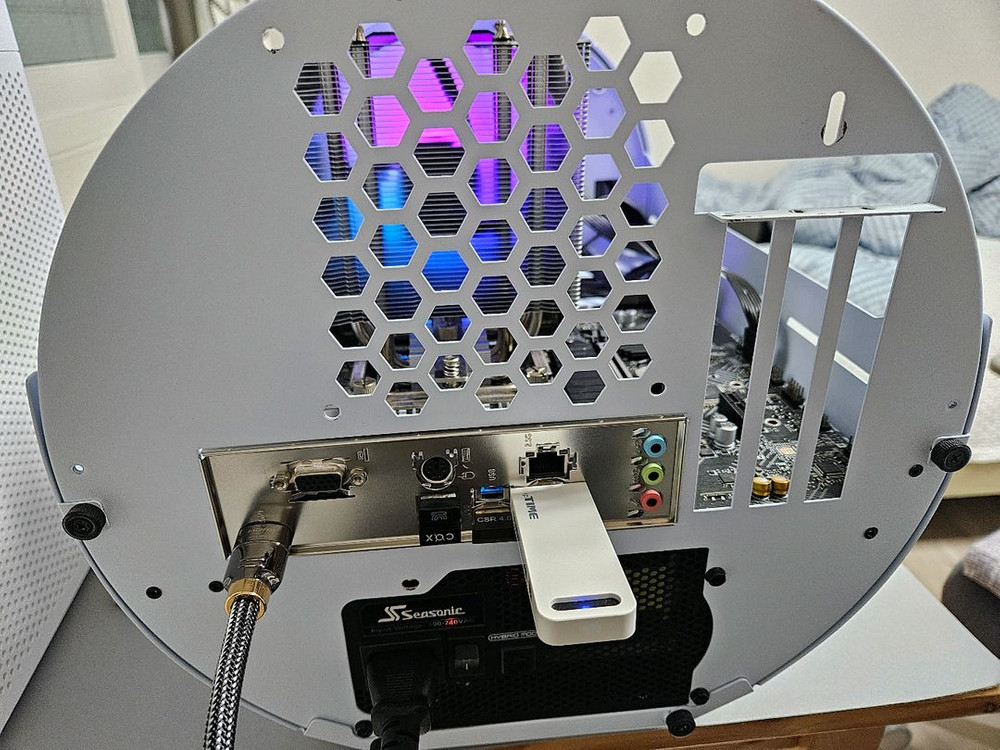 14600k ,16gb램, ssd 1tb pc 본체 팝니다--3